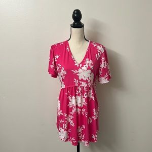 HEIMISH USA floral, short sleeve top- Lg